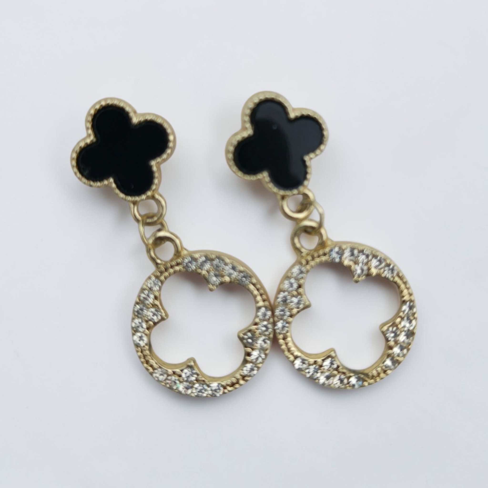 Midnight Clover Drop Earrings